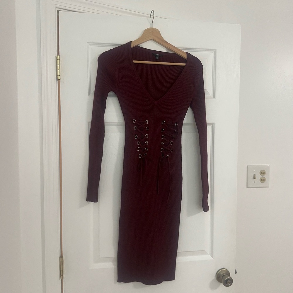 Guess Black Long Sleeve V-Neck Bodycon Dress